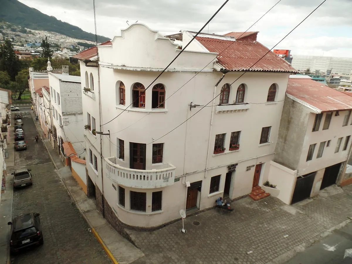 Hostel Revolution Κίτο