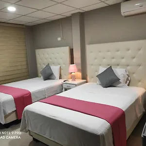  Apartahotel Royalinn Ecuador